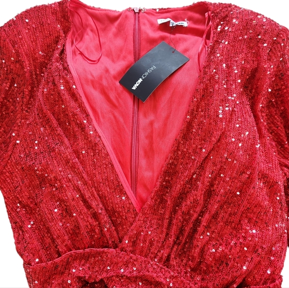 Sequined Mini-Dress - Picture 4 of 7